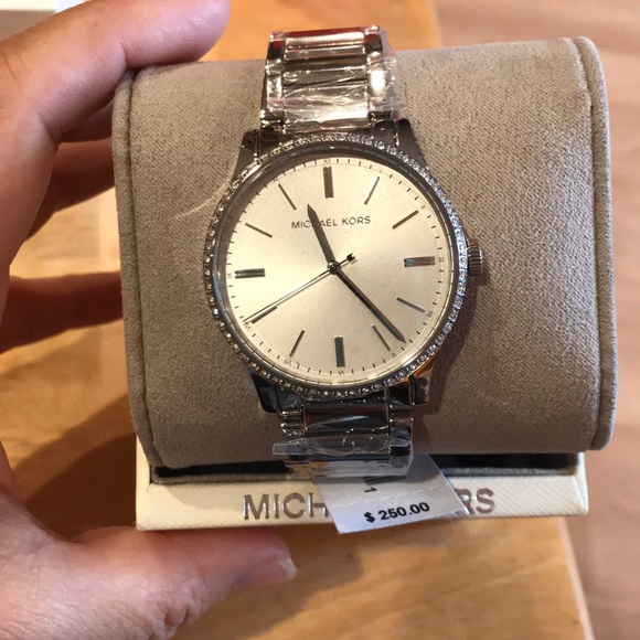Sold.  MK woman’s Bailey stainless steel watch. - Picture 1 of 3